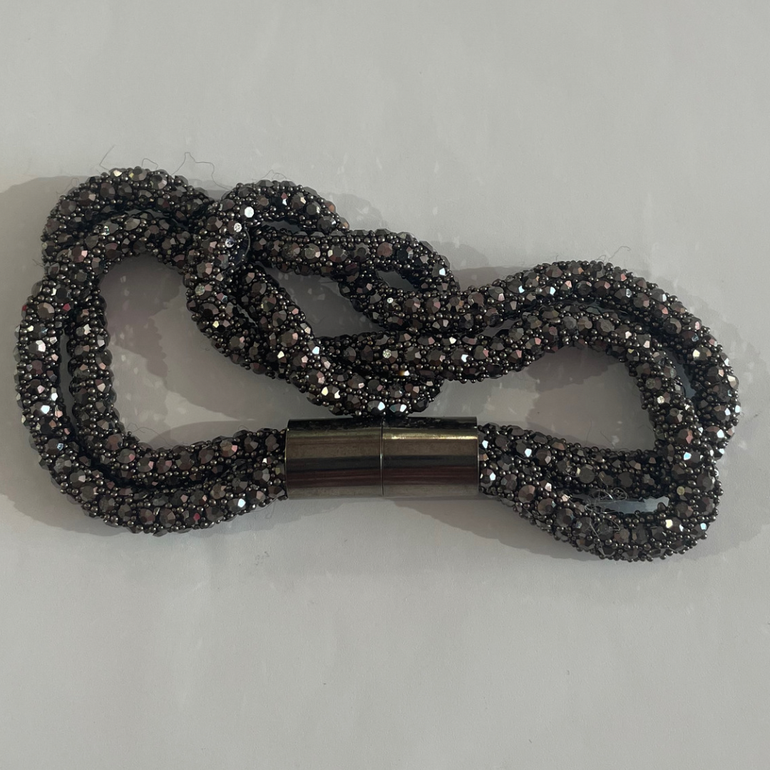 AERA VICTORIAN BLACK BRACELET