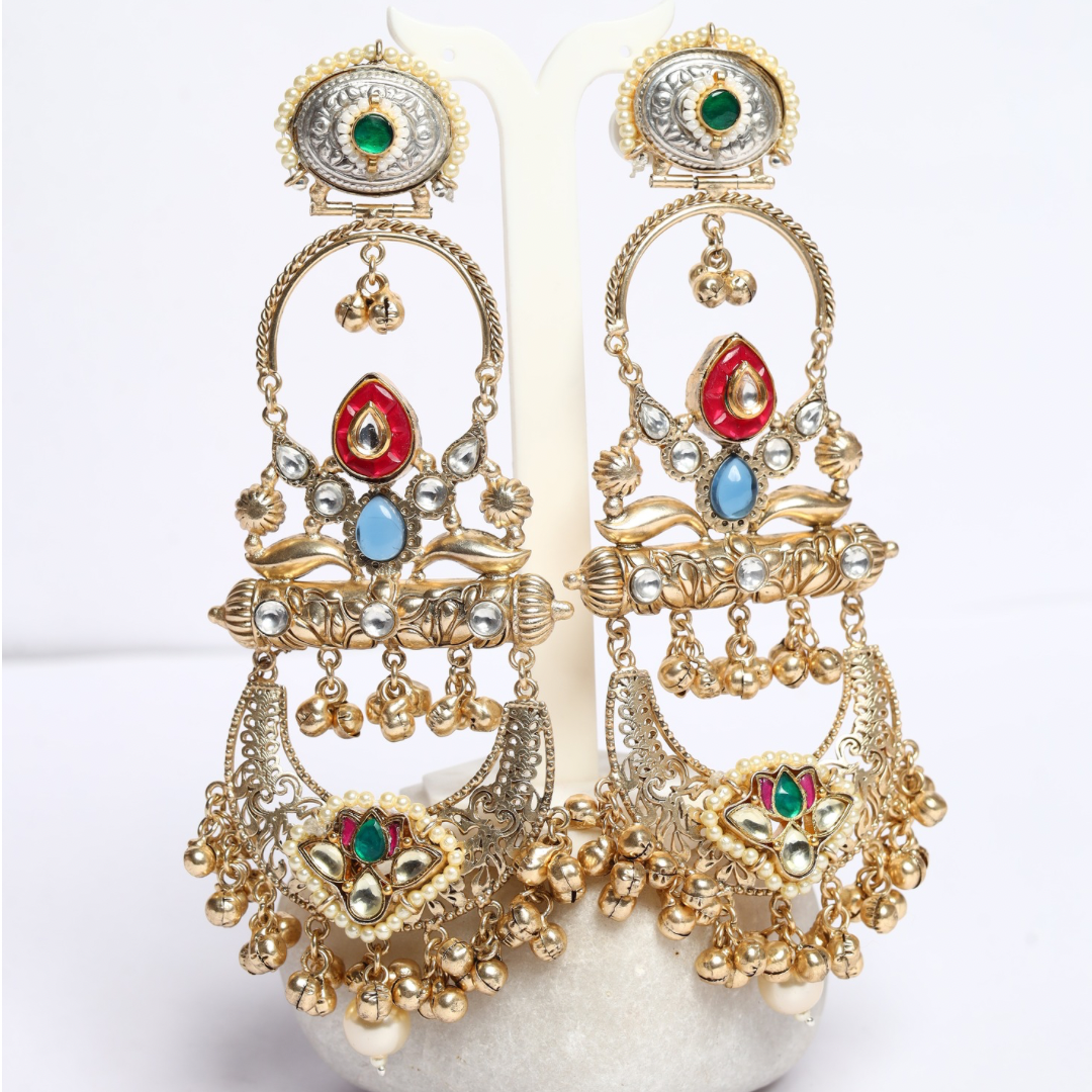 FAREEDAN EARRINGS