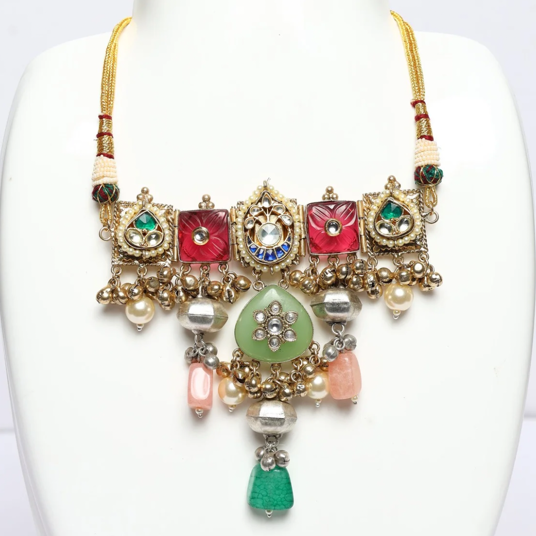 QUDSIA NECKLACE