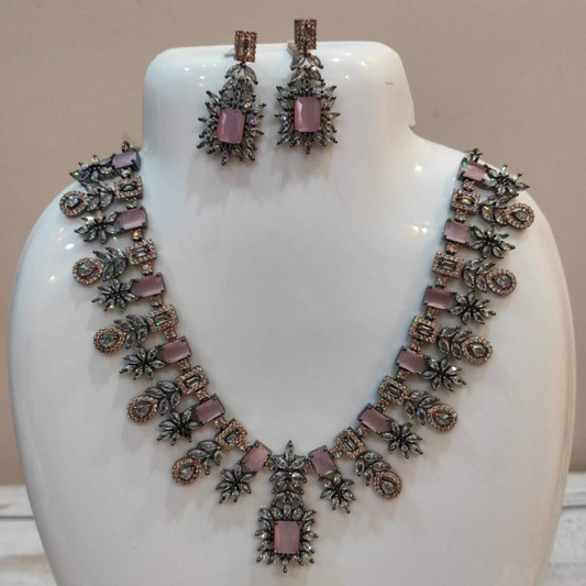 CHARLIZA PINK NECKLACE