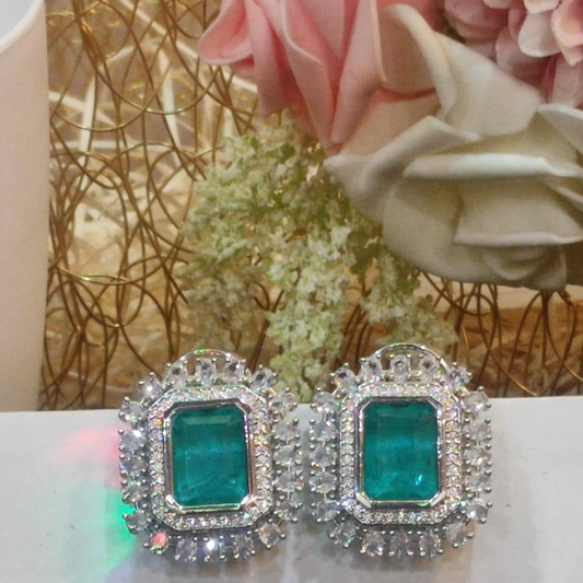 ELIZABETH (III) GREEN EARRINGS