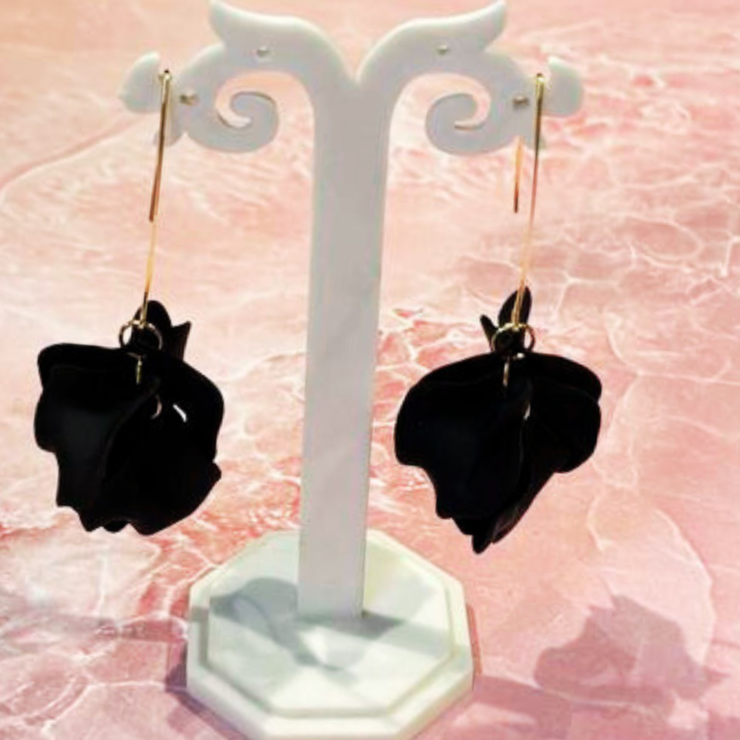 BLACK KKOCH EARRINGS