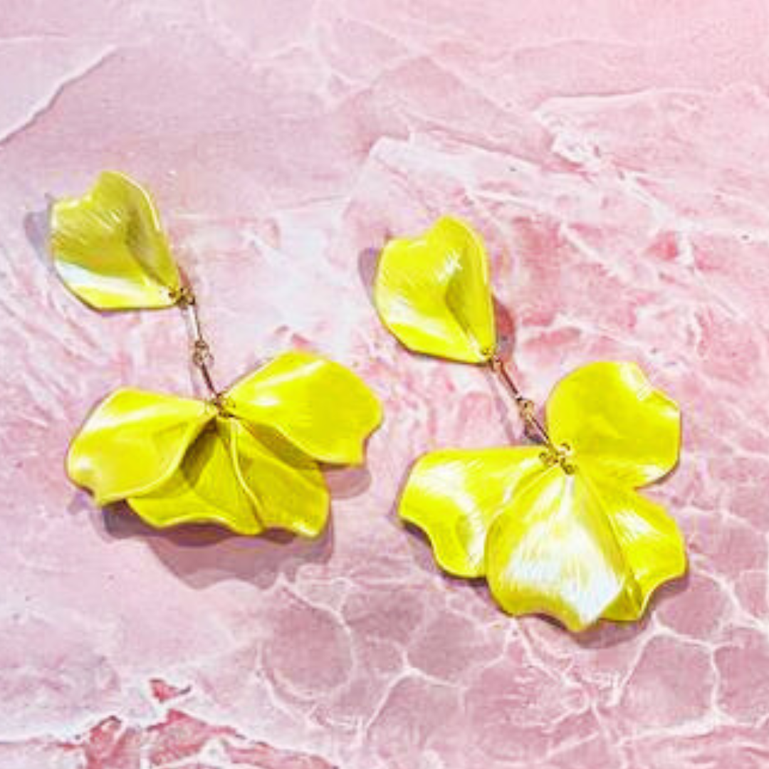 YELLOW METAL EARRINGS