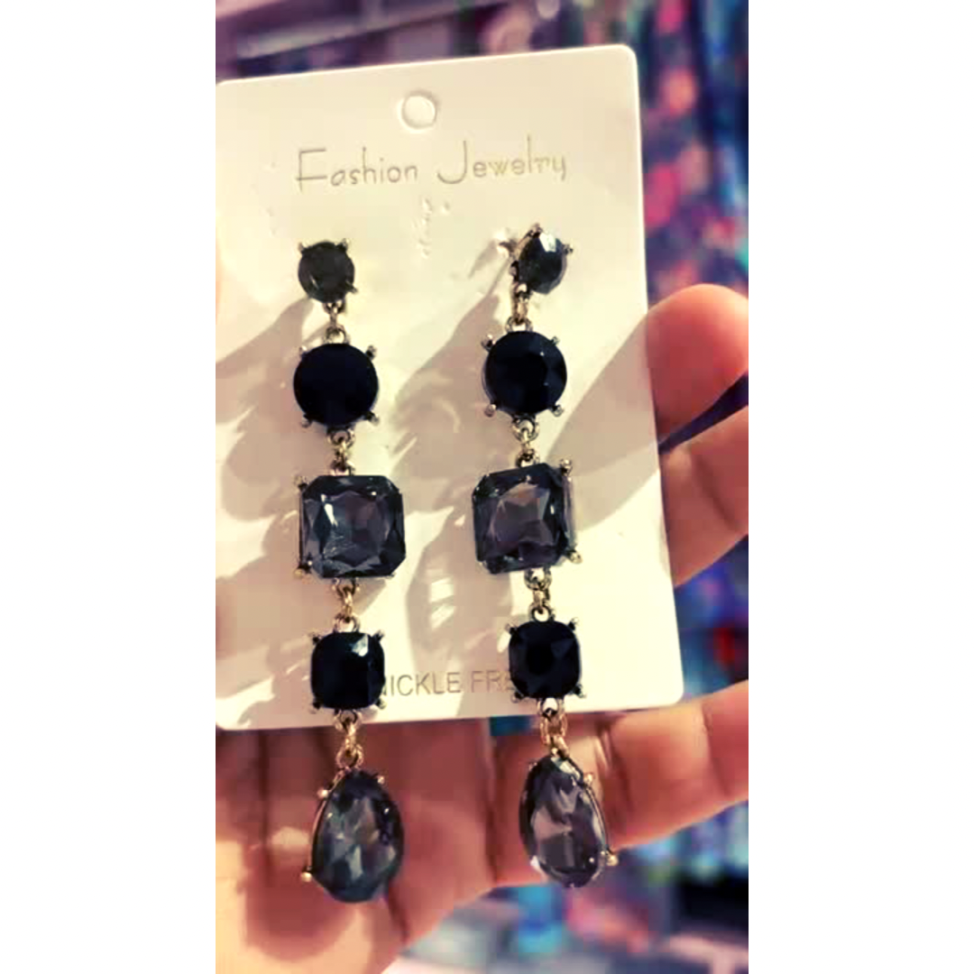 BLACK SEO-YEON EARRINGS