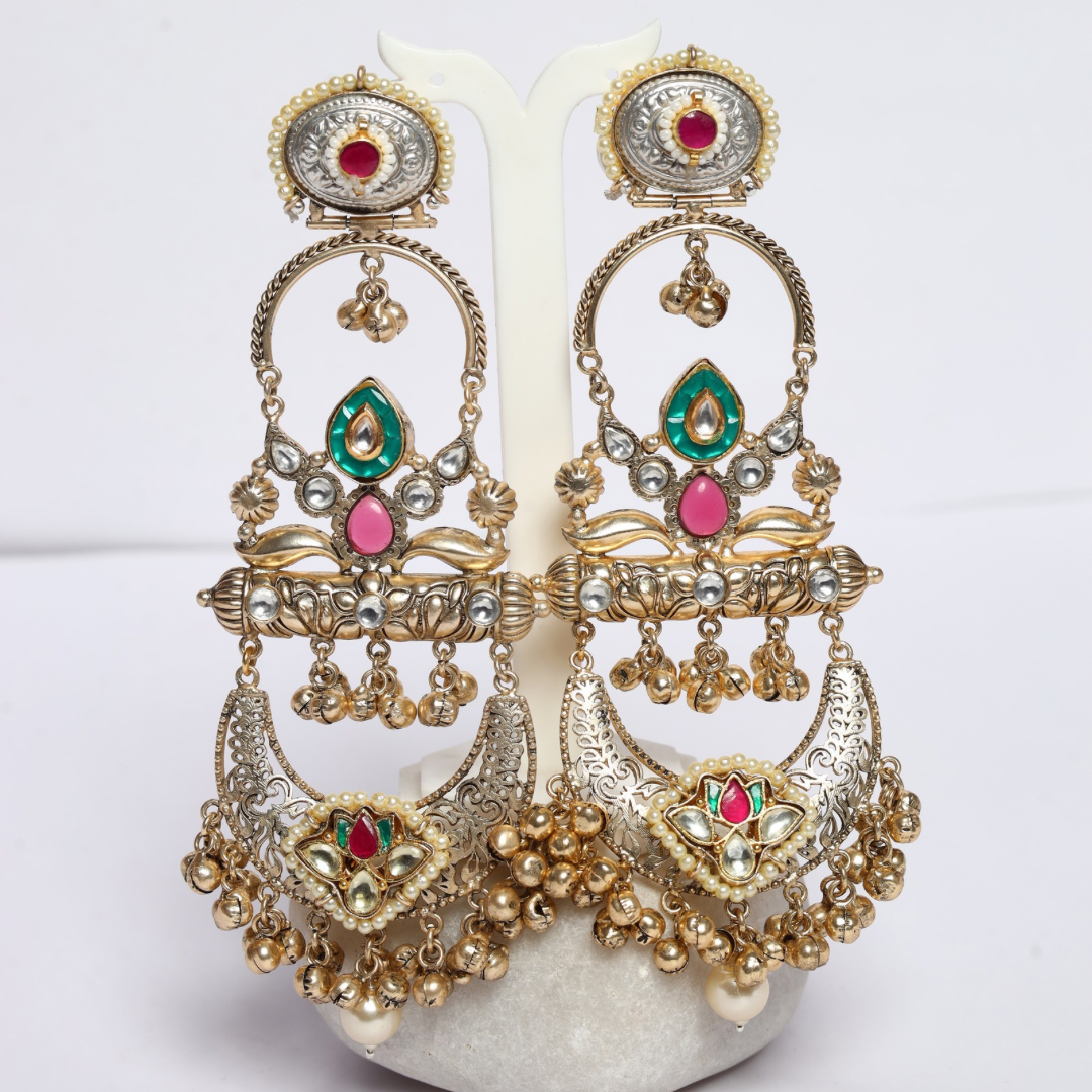 FAREEDAN EARRINGS