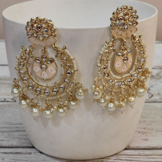 HAYA BEIGE EARRING