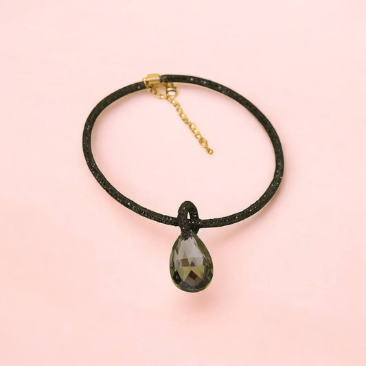 BINNA BLACK NECKLACE