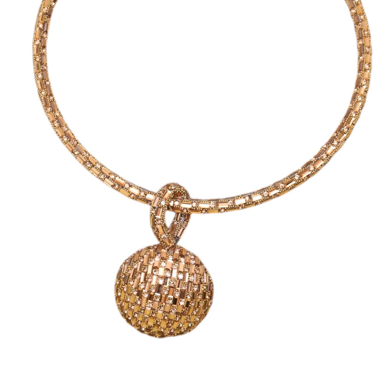 FAVE GOLDEN NECKLACE