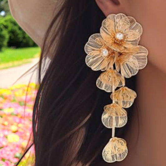 ZOHIRA FLOWER STONE EARRINGS