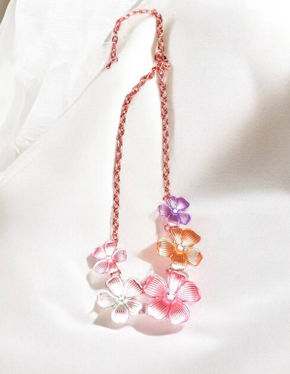 5-Flora chain necklace