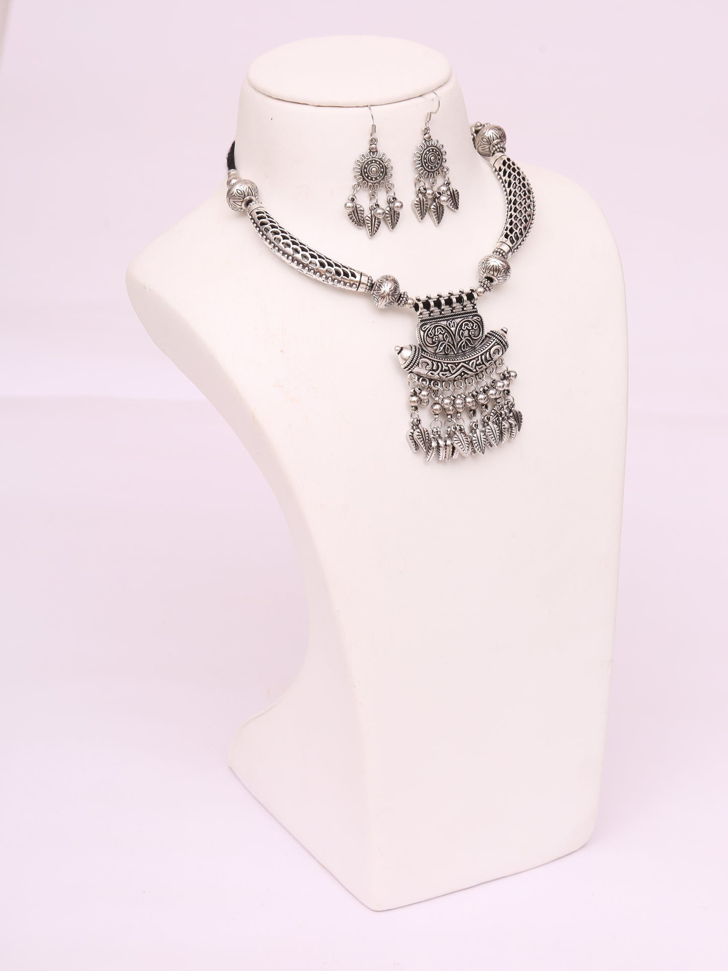 Locket hansali necklace