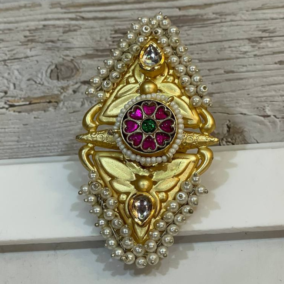 JAANE-BAHAAR JUMBO RING