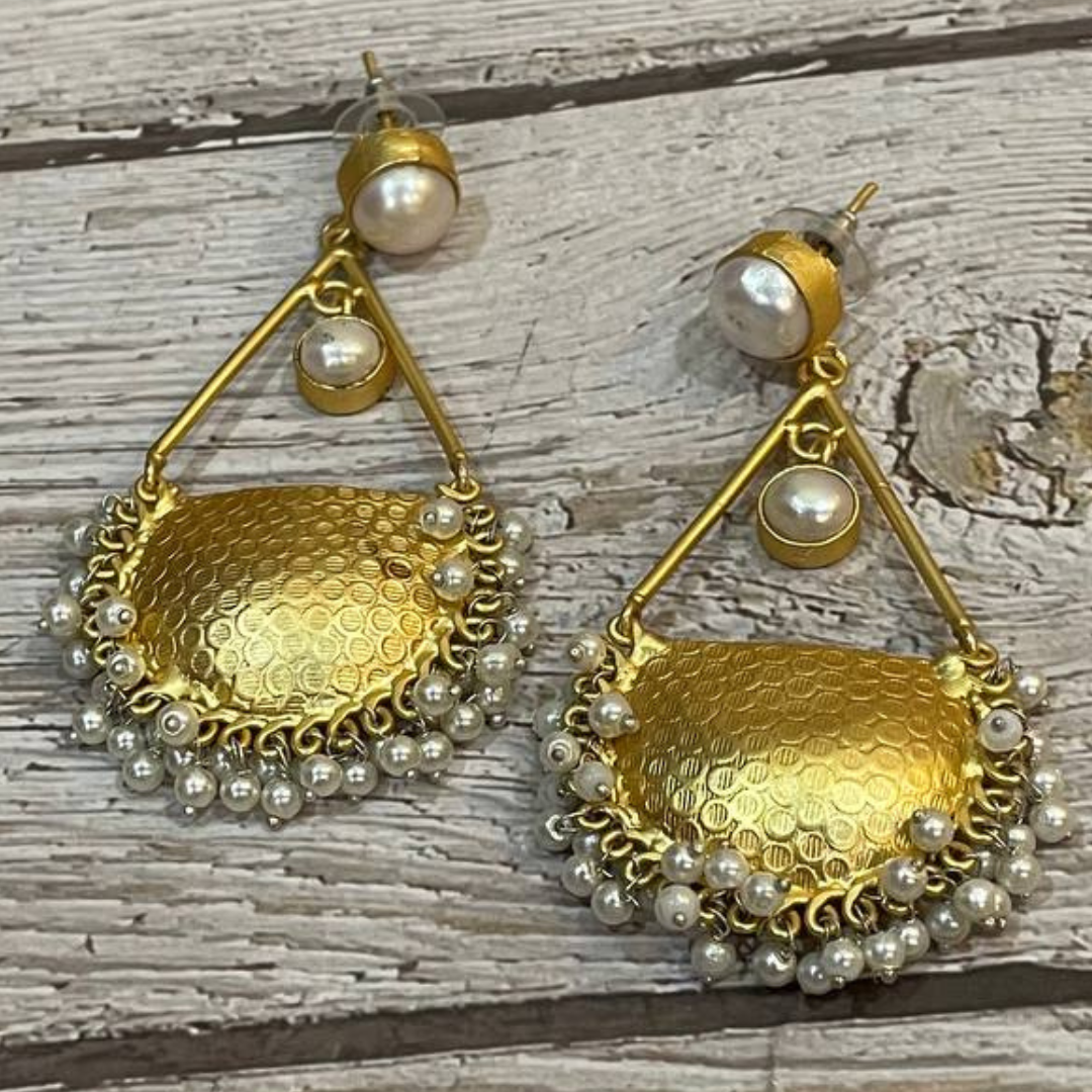 RAAS PEARL EARRING