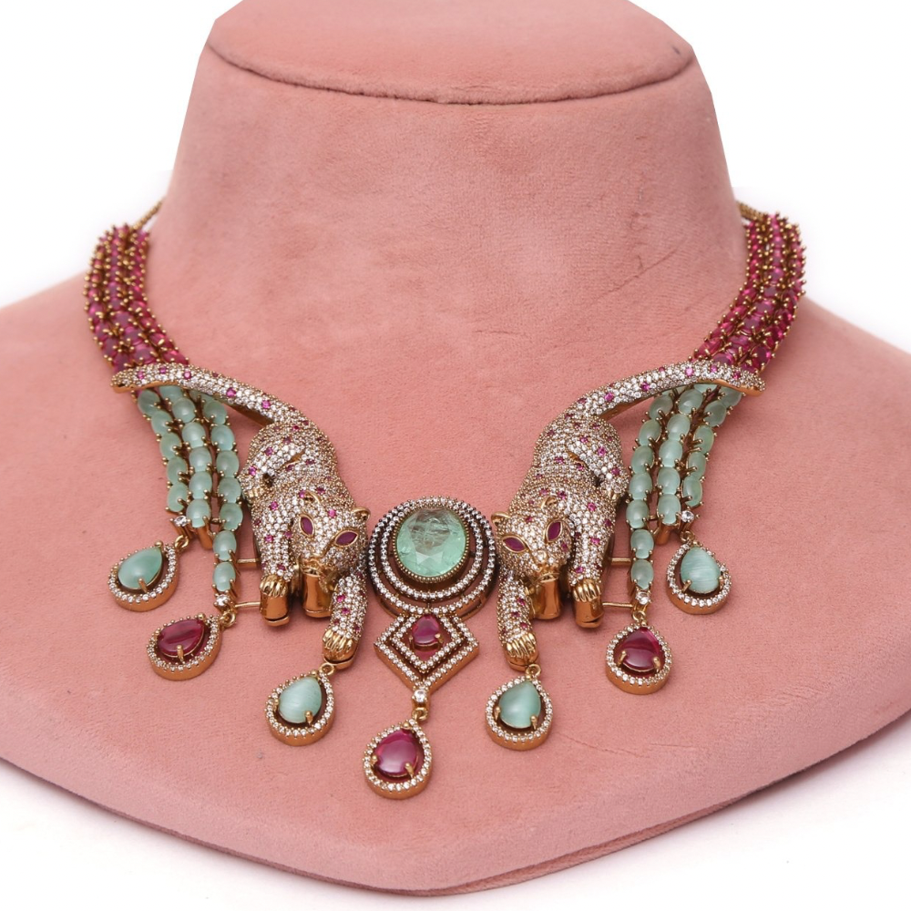 Pista tiger Vantara jewellery set