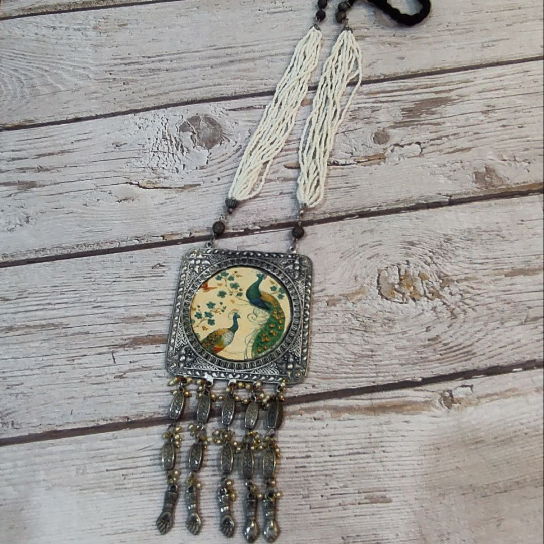 BHADO NECKLACE
