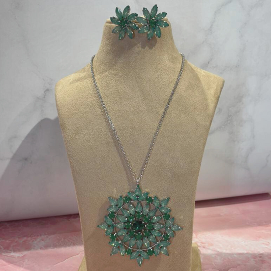 HEI-RAN GREEN NECKLACE