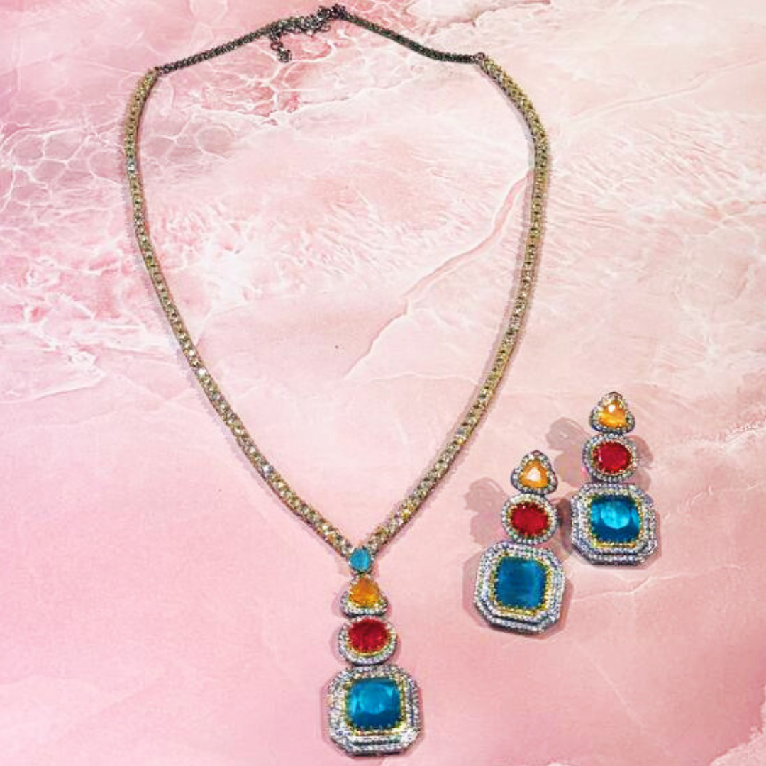 AQUA SHINE NECKLACE