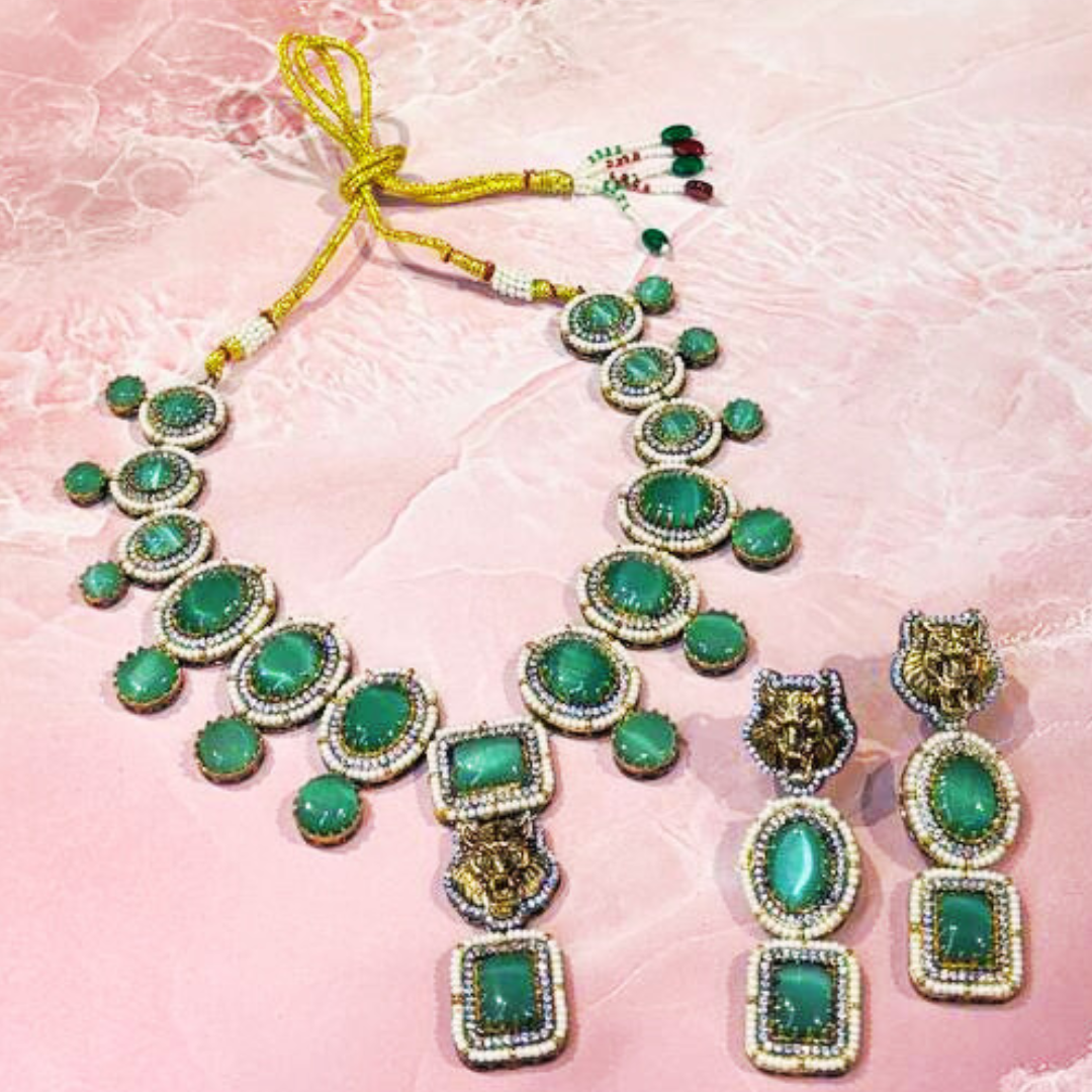 SOMYA TURQUOISE NECKLACE