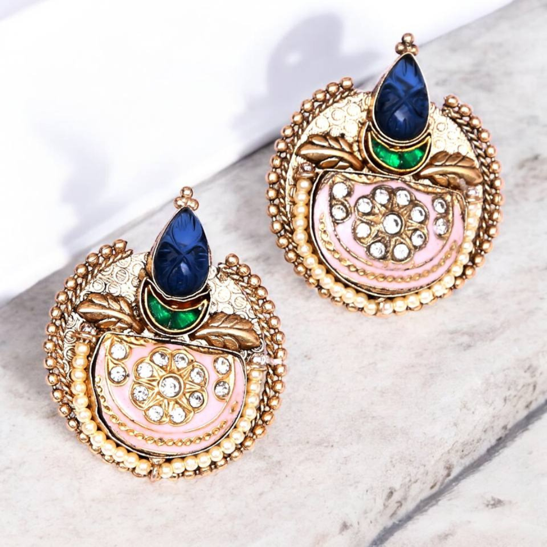 MAKAO STUD EARRINGS