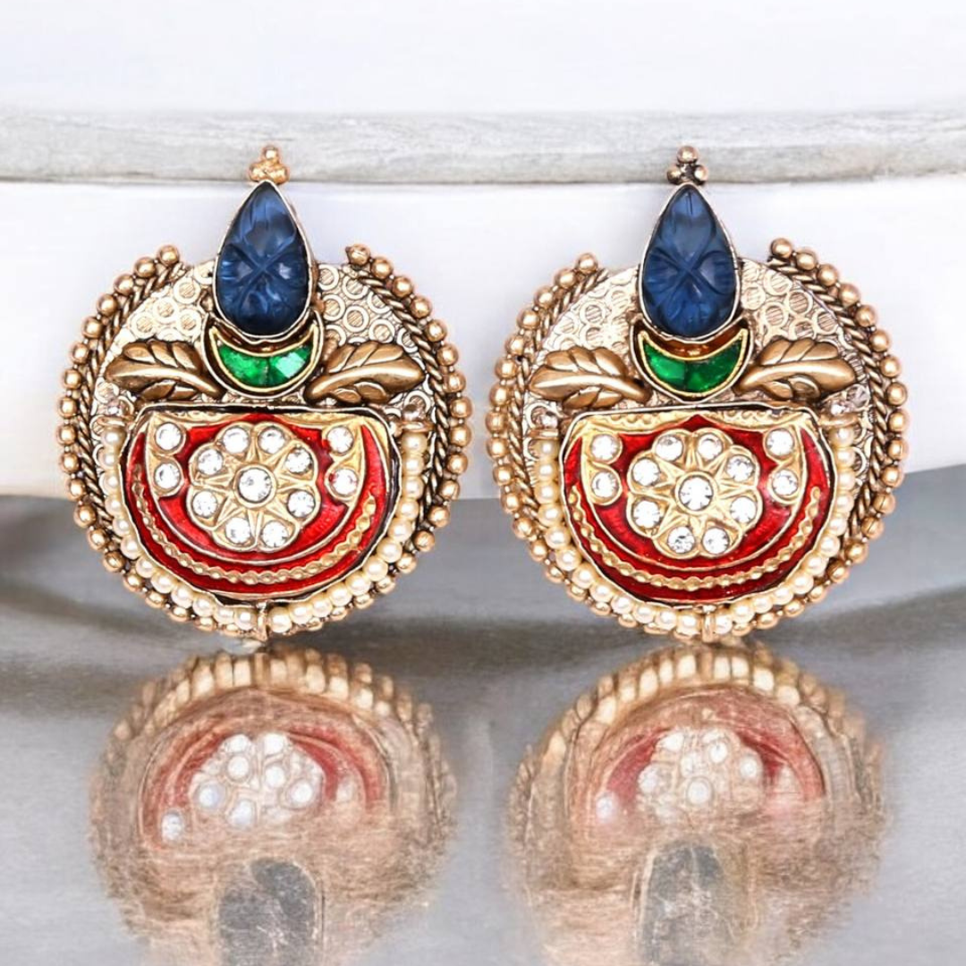 MAKAO STUD EARRINGS