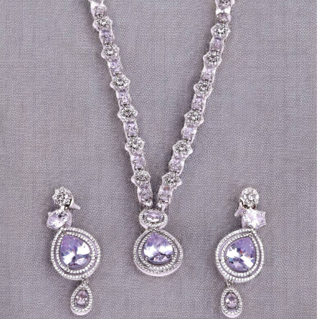 HOORA WHITE JEWELLERY SET