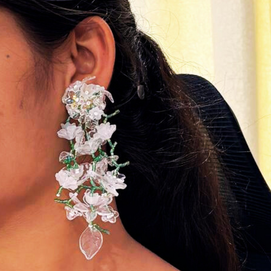 ZARISA WHITE EARRINGS