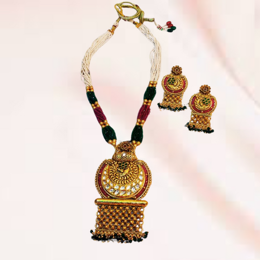 PADMASUNDARI NECKLACE