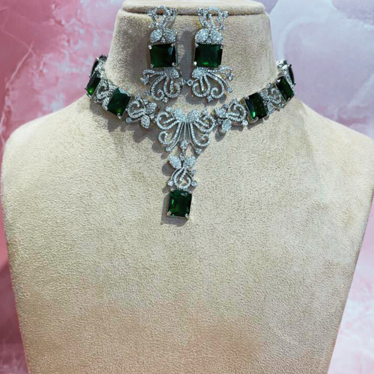 SHINEY FLY EMERALD JEWELLERY SET