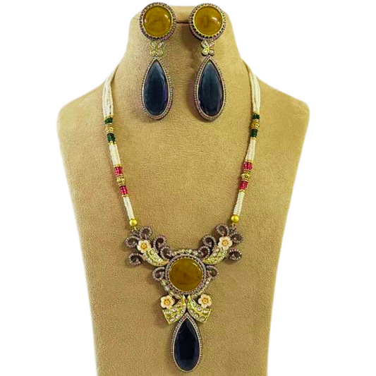 KESHVI MU-BL NECKLACE