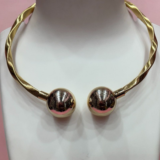 GOLDEN BALL HANSALI NECKLACE