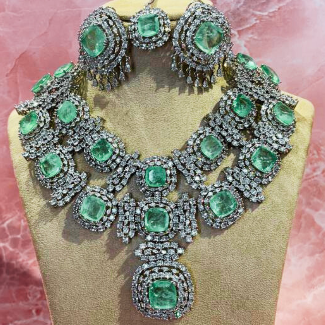 MINT JAANSHEER NECKLACE