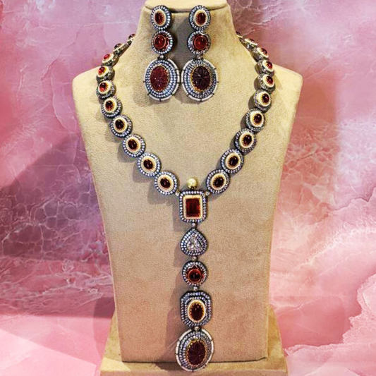VICTORIA SWAG RED NECKLACE