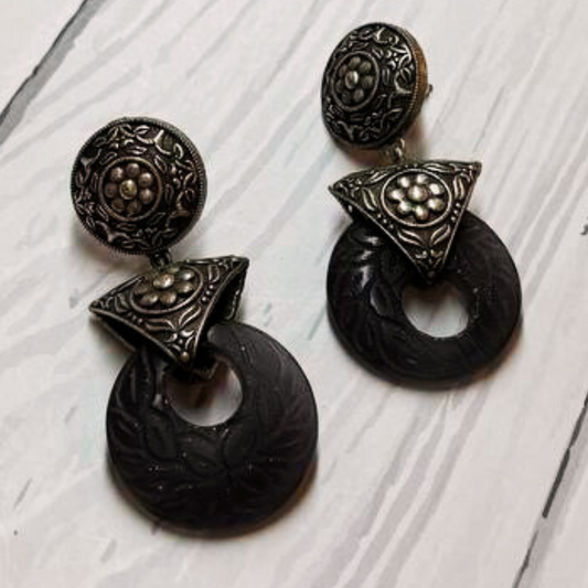 AASHNA BLACK EARRING