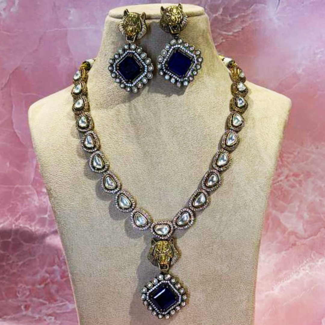 SHORYA BLUE NECKLACE