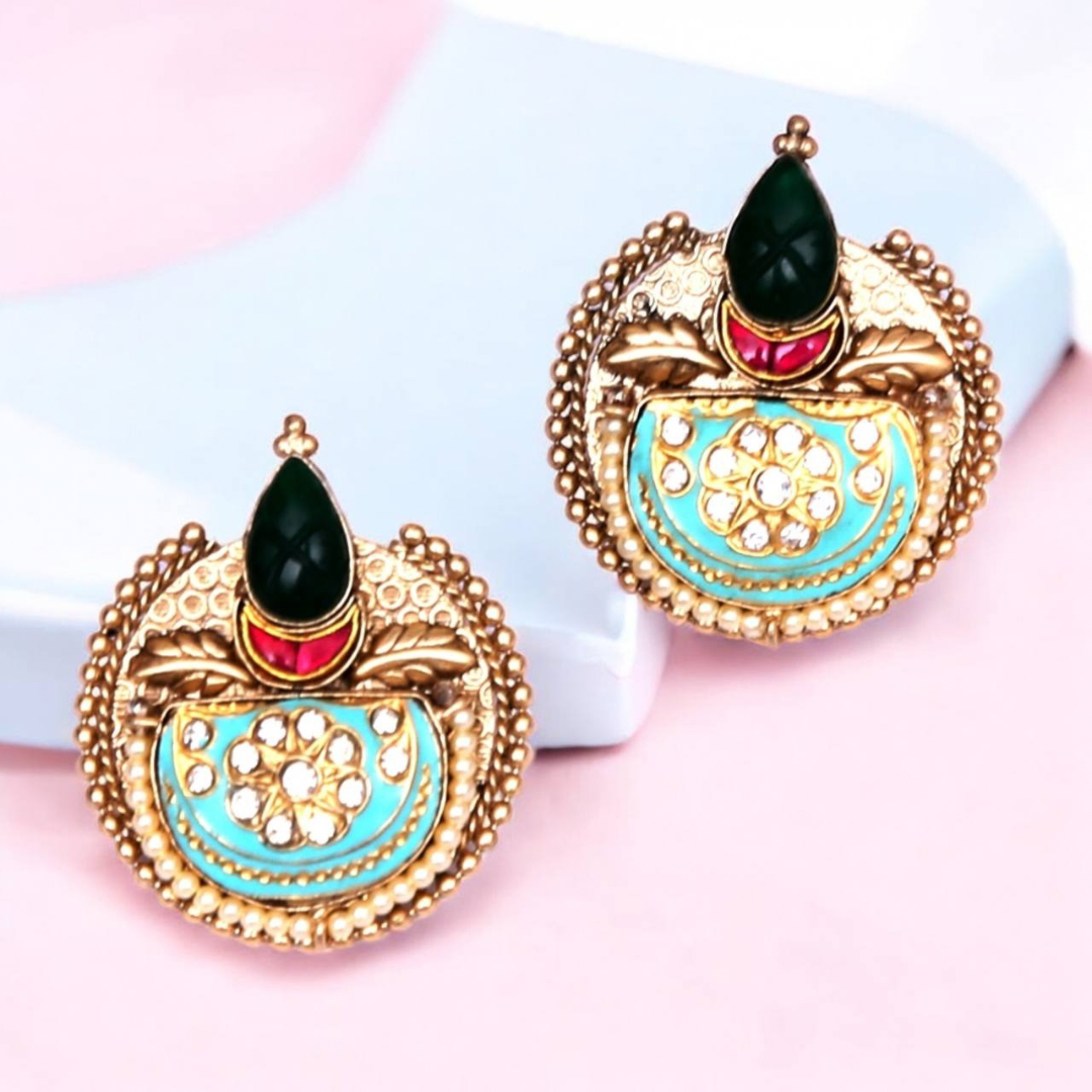 MAKAO STUD EARRINGS