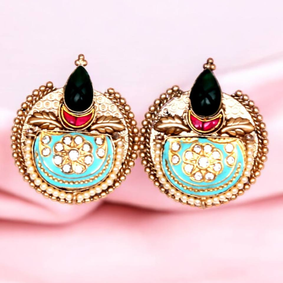 MAKAO STUD EARRINGS