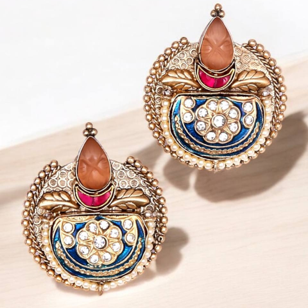 MAKAO STUD EARRINGS