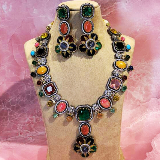 MEHTAAB GREEN-GREY NECKLACE