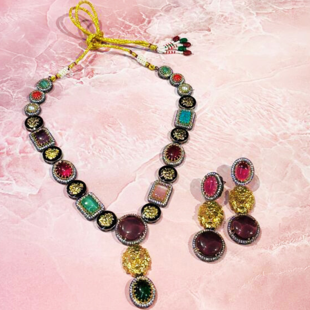NOORI MULTY NECKLACE