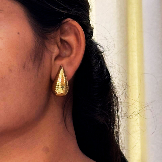 GOHAR LINE EARRINGS