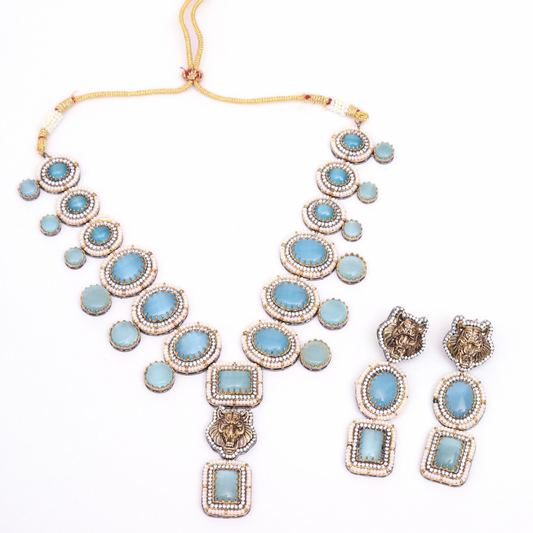 SOMYA AQUA NECKLACE