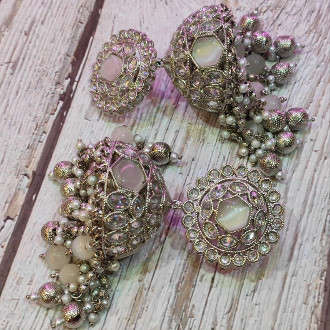 TAJ  WHITE MUMTAJ JHUMKA