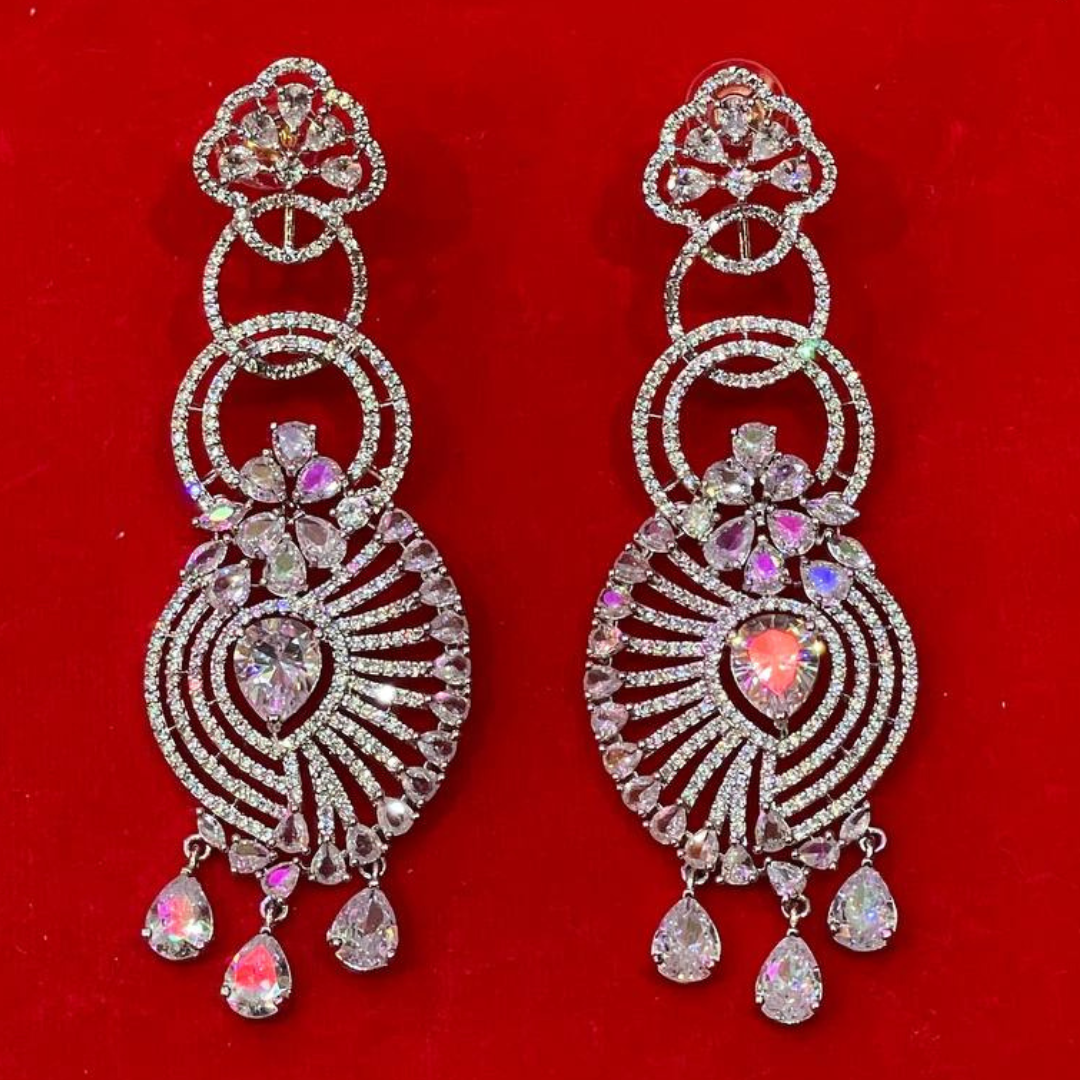CELOPATRA WHITE (R) EARRINGS