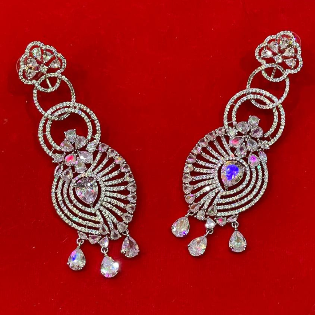 CELOPATRA WHITE (R) EARRINGS