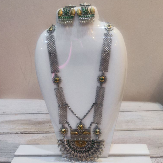 MAHAMAYA GREEN NECKLACE