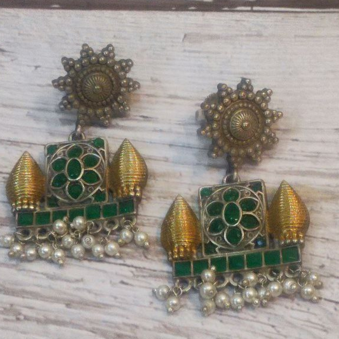 MAHAMAYA GREEN NECKLACE