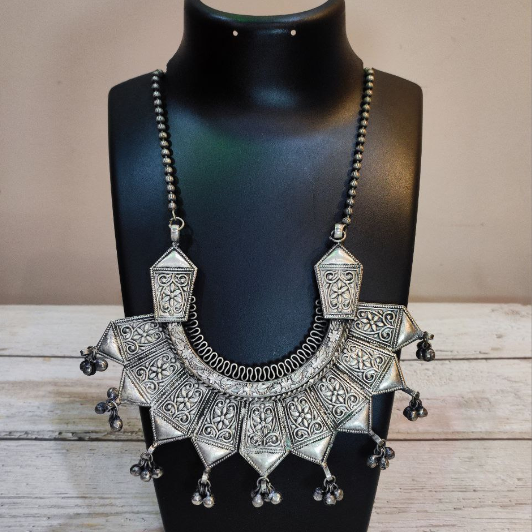 NAVKAAR NECKLACE