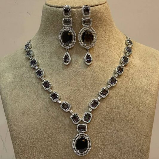 ZURI LAVENDER NECKLACE