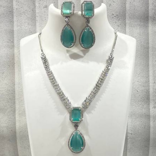 GRACE TURQUOISE NECKLACE