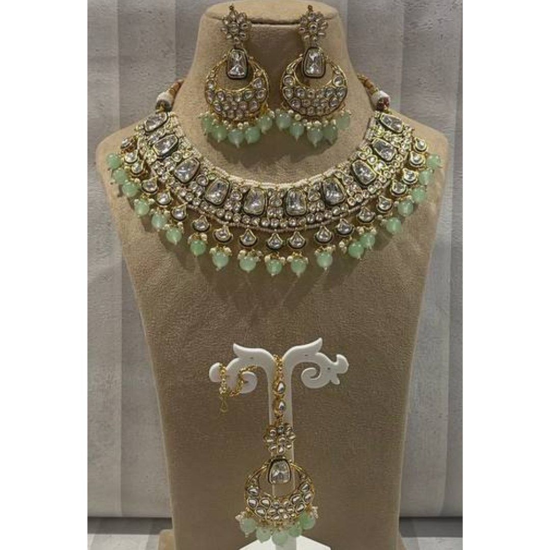 KUSHALA MINT-GREEN NECKLACE
